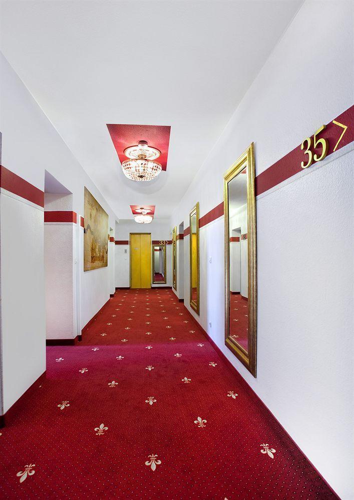 Tiptop Hotel Burgschmiet Garni Nuremberg Exterior photo